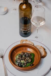 Ross Halleck delights in creating extraordinary opportunities to build community through wine, and his wine dinners are just one of the ways Halleck Vineyard brings their wine club members together.